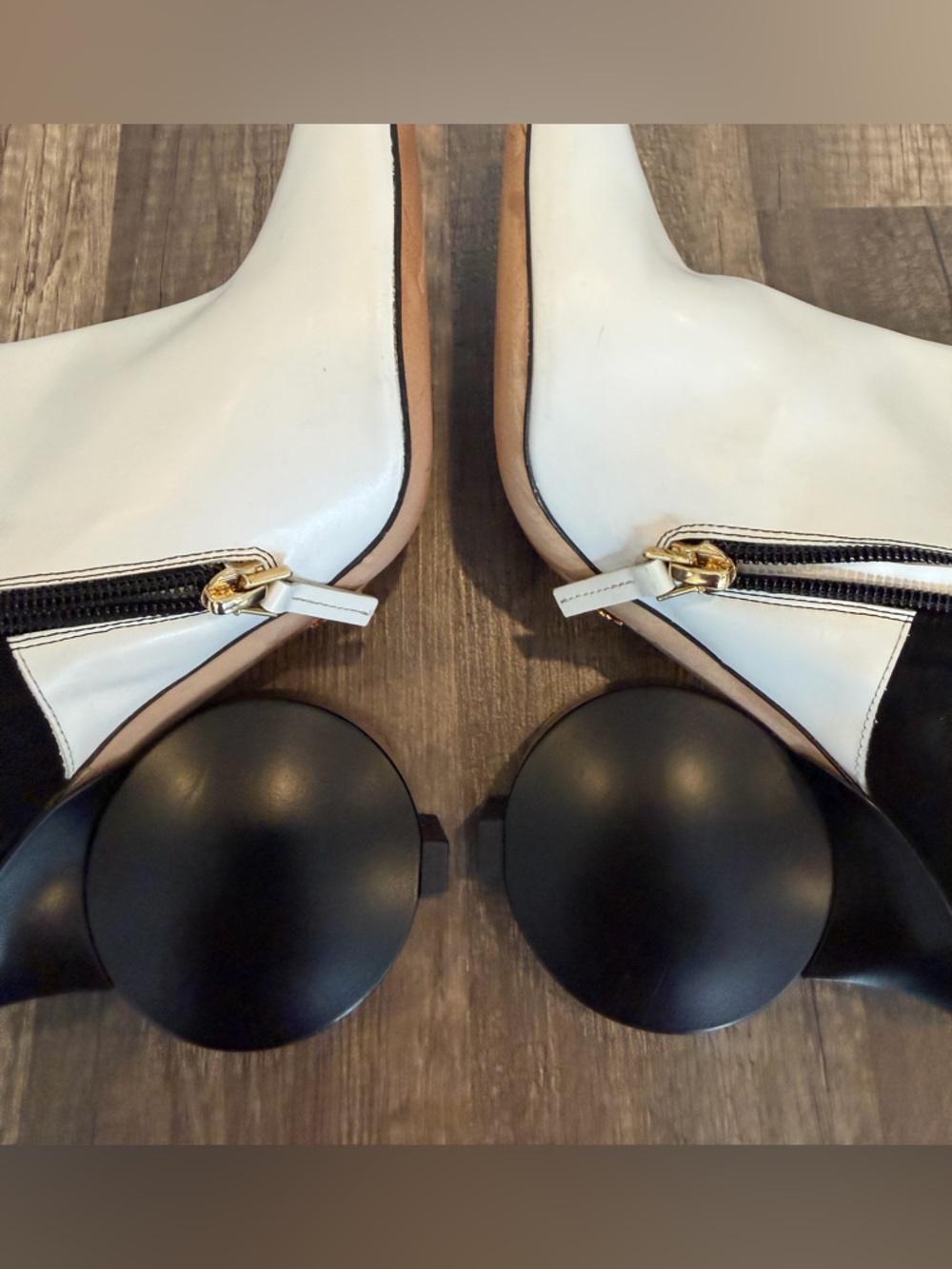 TORI SOUDAN Julee Ankle Boot Black White size women’s 40 / 9 designer - Picture 8 of 14